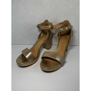 CL by Laundry Womens comfort cushion size 10w Gold heels